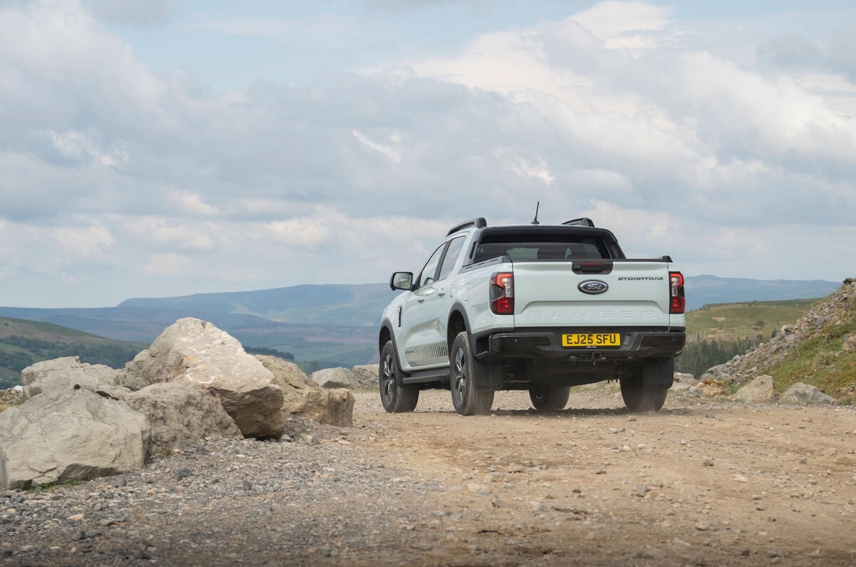 Ford Ranger PHEV review 2025 43 rea off road