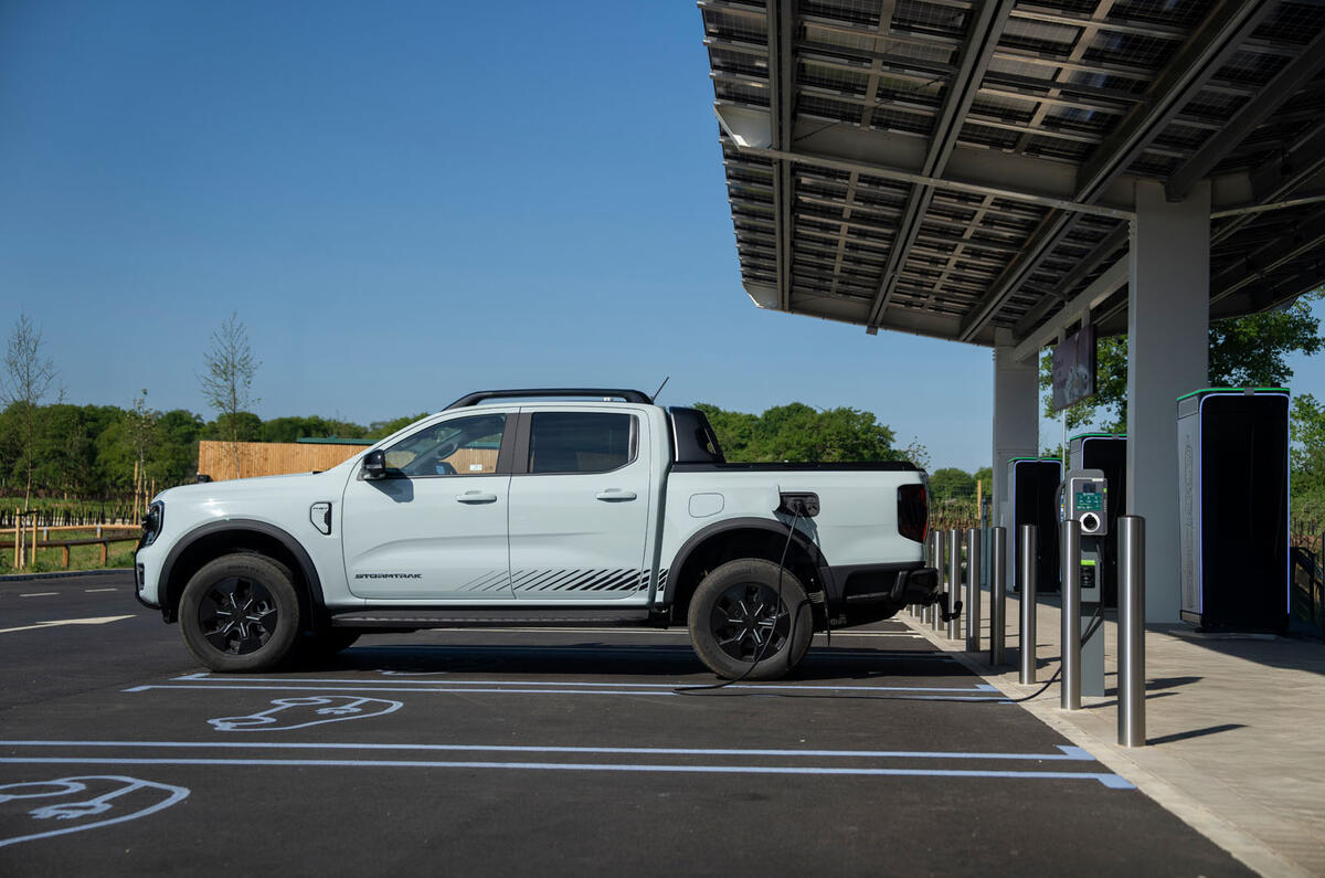 Ford Ranger PHEV review 2025 47 charging