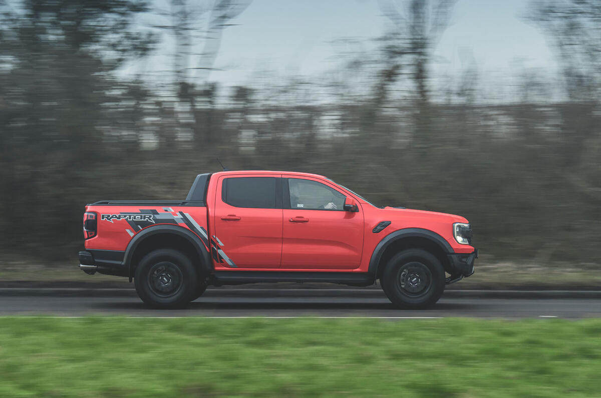 ford ranger raptor 2023 04 panning ford ranger raptor 2023 04 panning