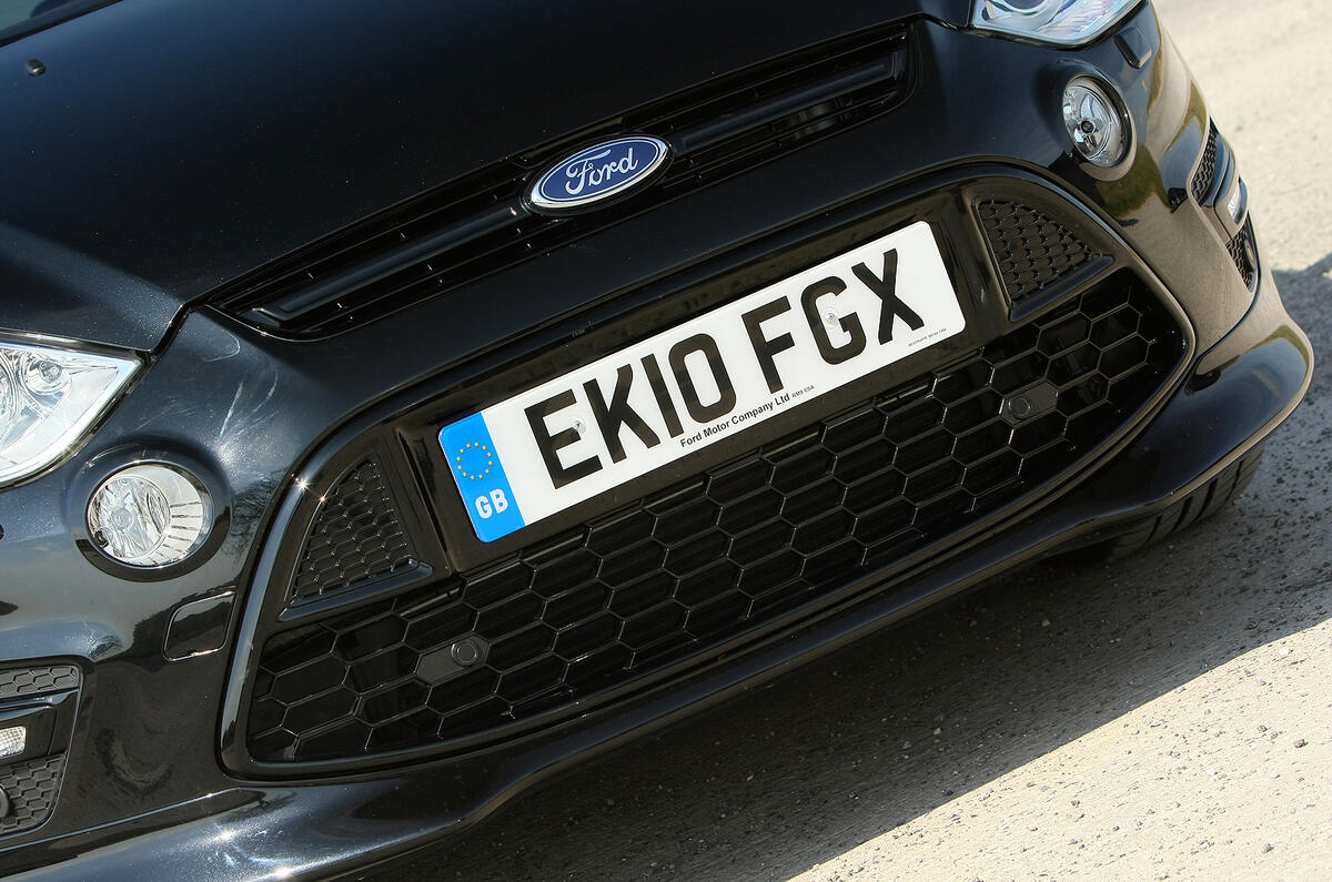The Titanium X Sport model also features a body styling kit as standard Ford S-Max front grille