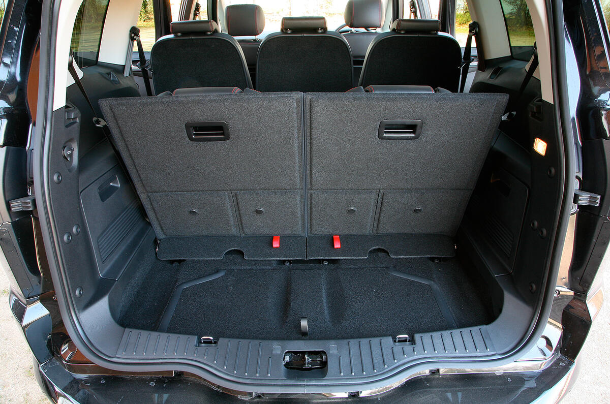 Ford s max boot space dimensions #5