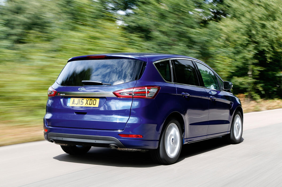 Ford S-Max rear