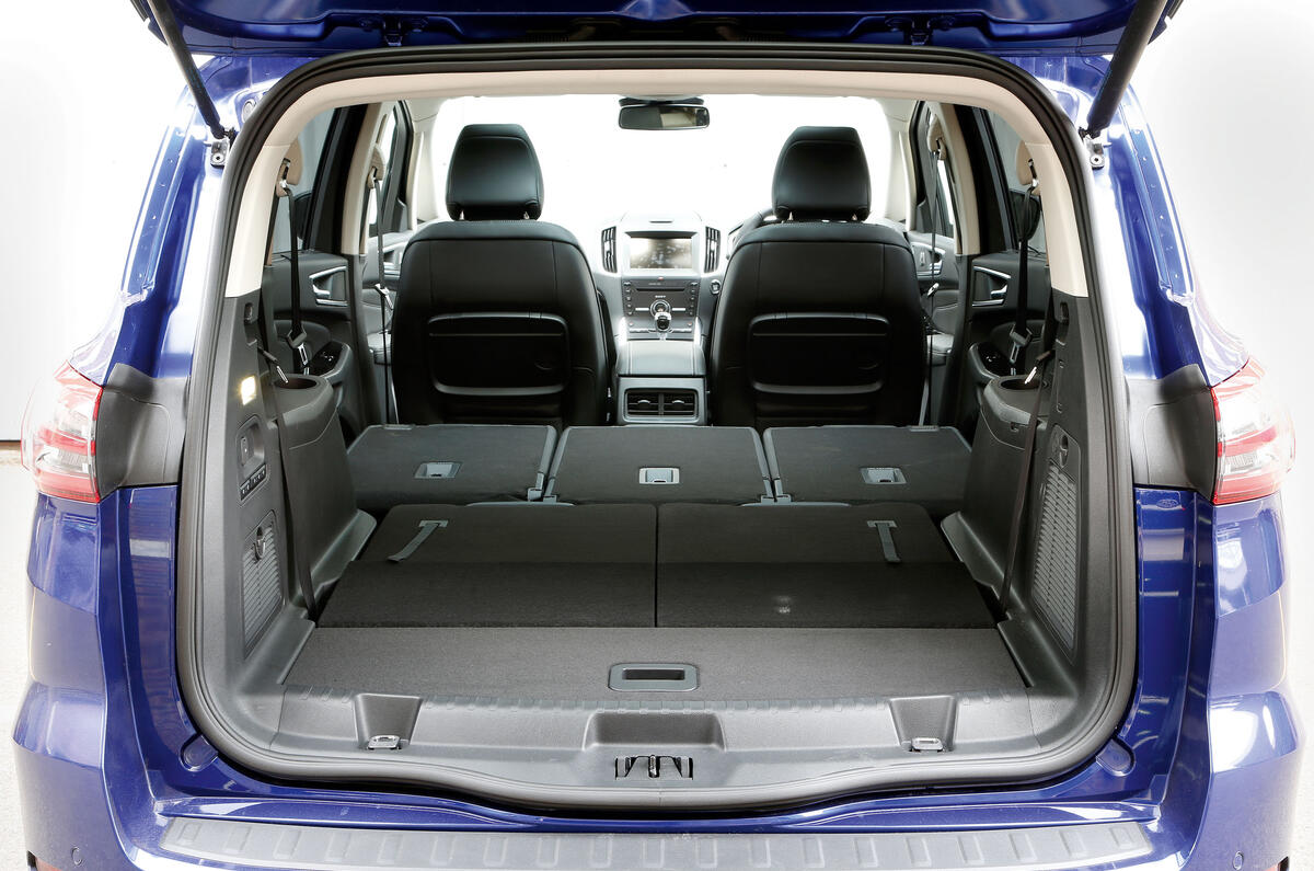 Ford S-Max seat flexibility