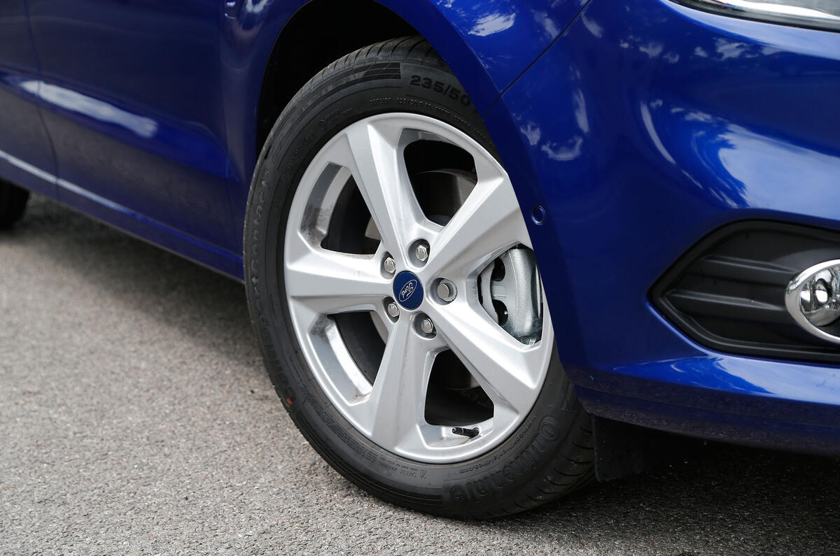 Ford S-Max alloy wheels