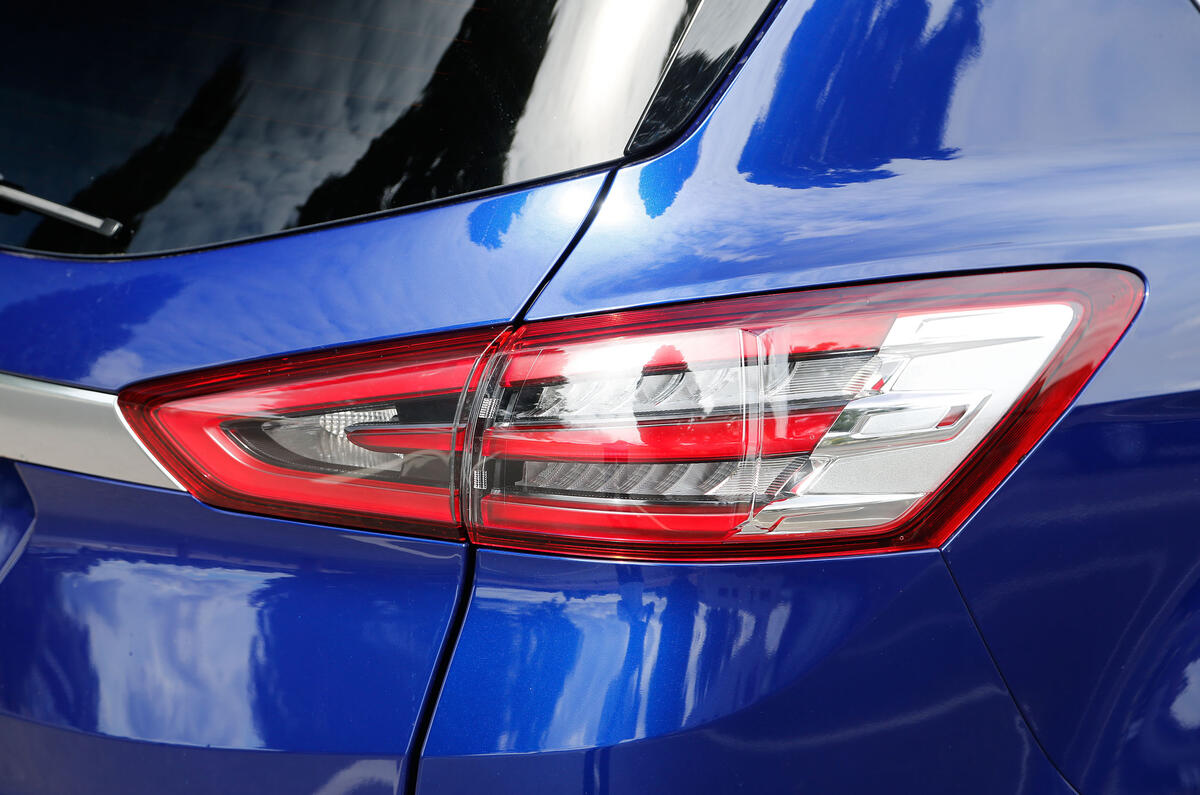 Ford S-Max rear lights