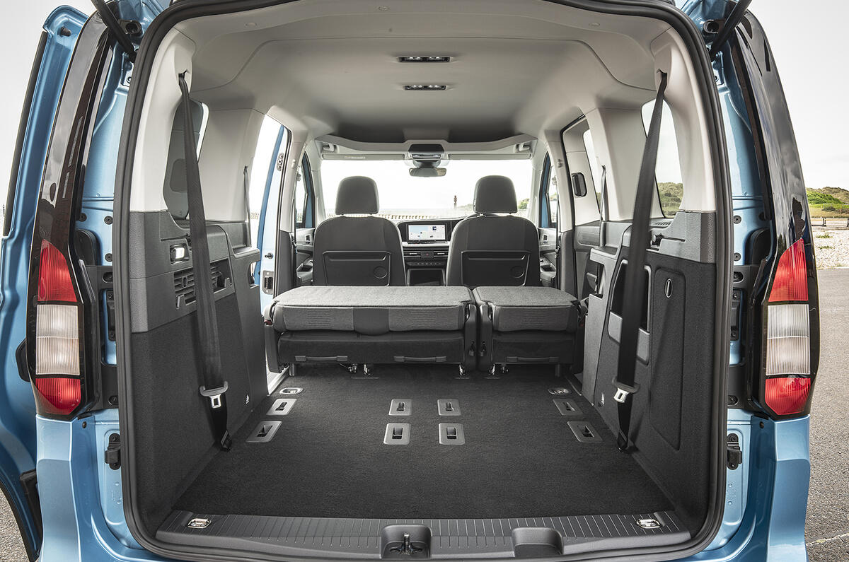 ford tourneo 43 boot ford tourneo 43 boot