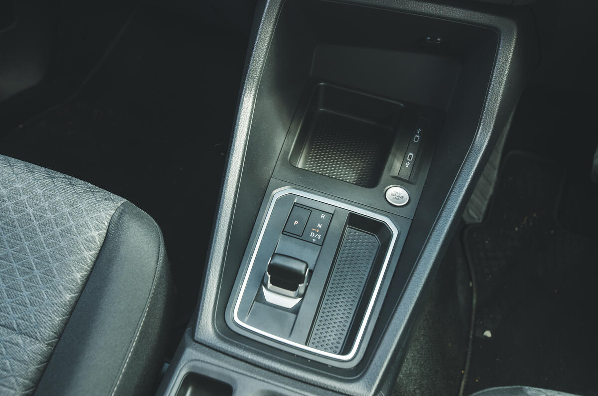 Ford Tourneo Connect avis 2025 015 