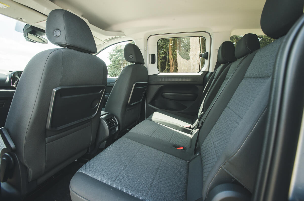 Ford Tourneo Connect avis 2025 020 