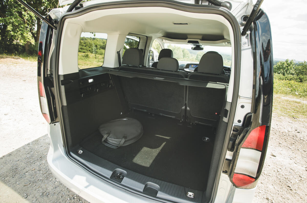 Ford Tourneo Connect : essai 2025 021 