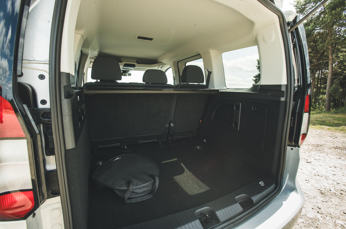 Ford Tourneo Connect : essai 2025 022 