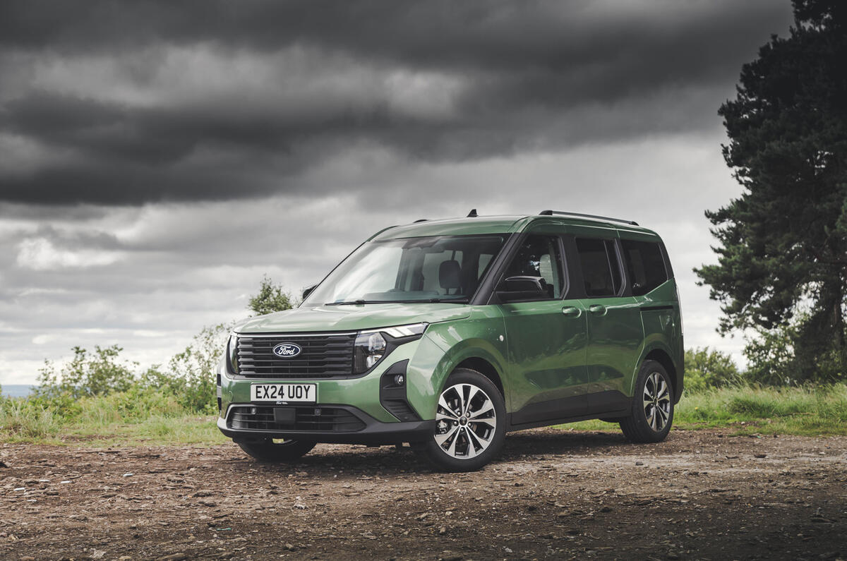 ford tourneo courier rt 2024 jh 35 ford tourneo courier rt 2024 jh 35