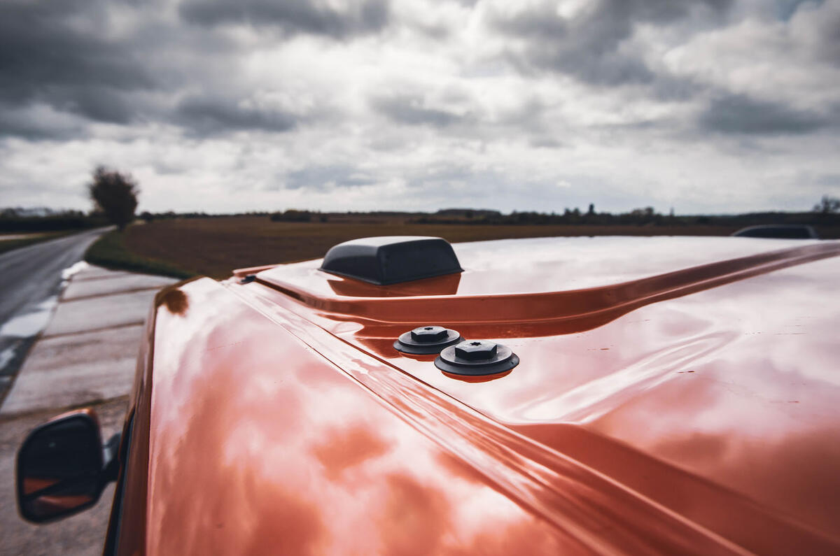 ford transit custon review 2024 10 roof