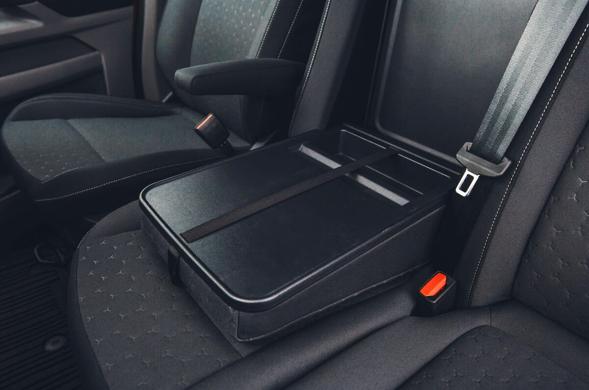 ford transit custon review 2024 16 folder middle seat
