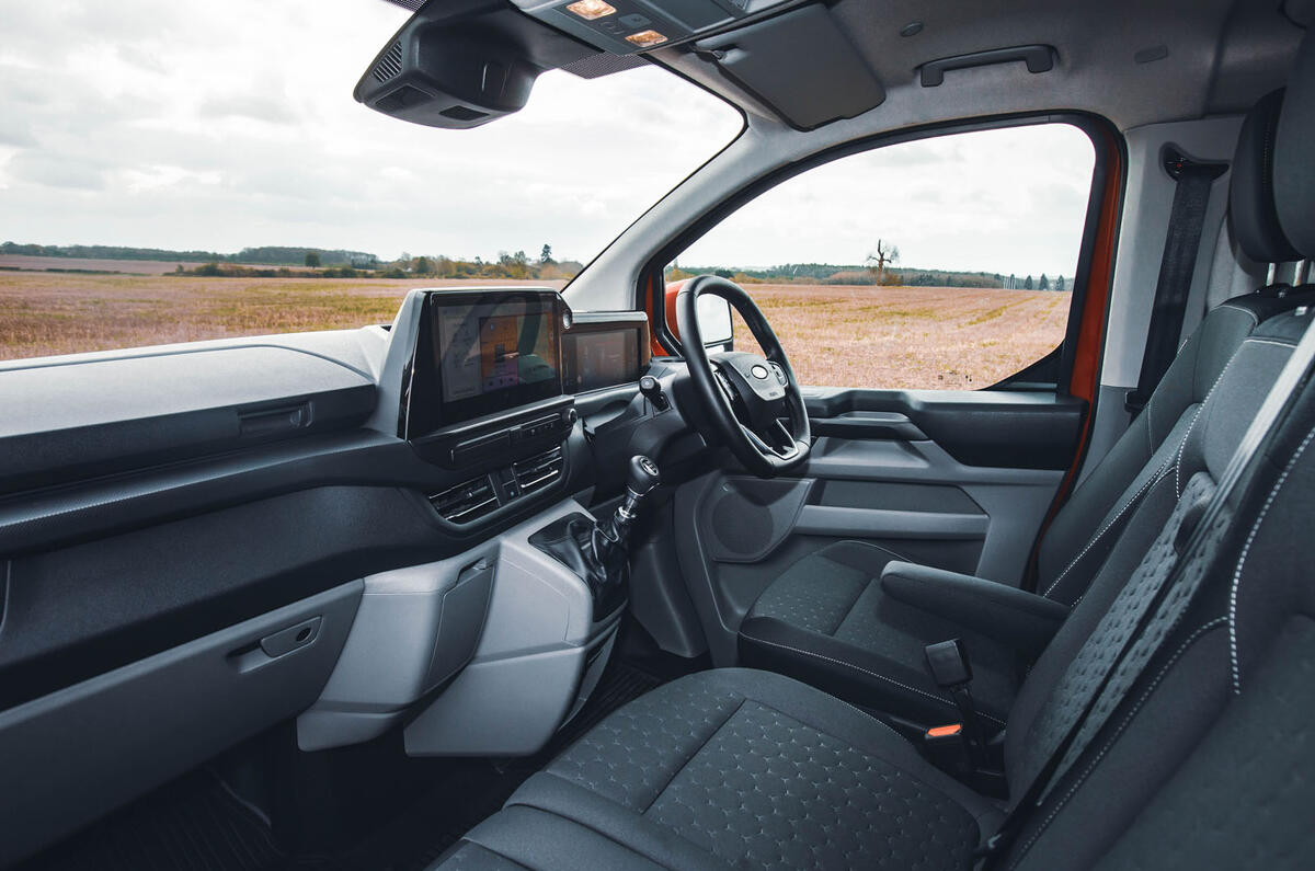 ford transit custon review 2024 19 cabin