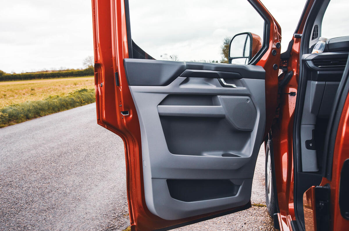 ford transit custon review 2024 21 door car