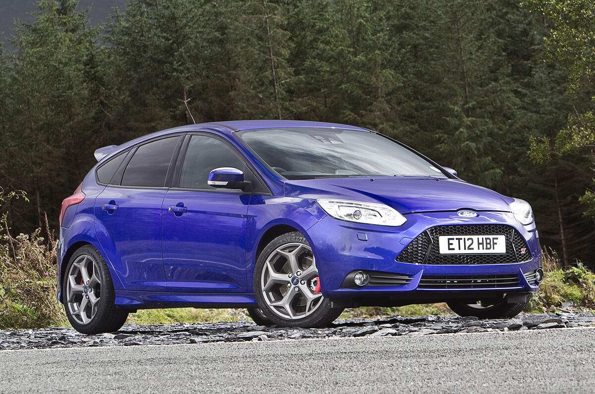 Ford Focus ST front three quarter static Ford Focus ST front three quarter static