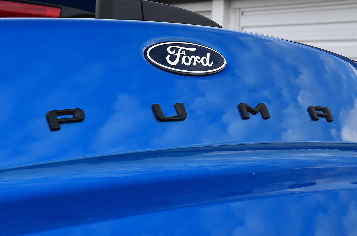 Ford Puma badge