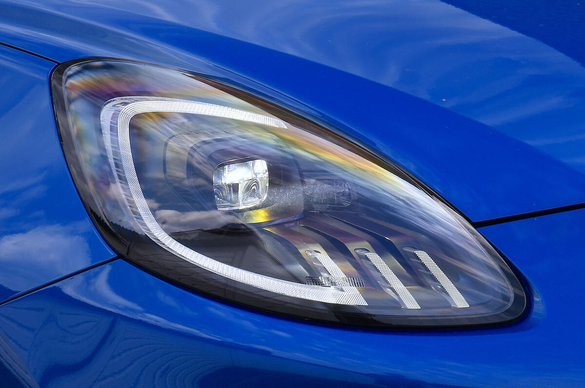Ford Puma headlight