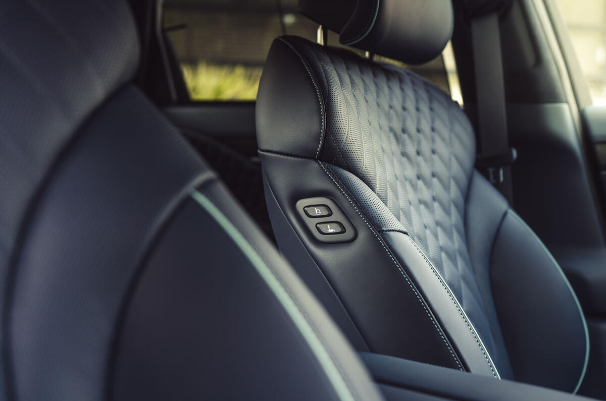 Genesis Electrified G80 avis 011 sièges