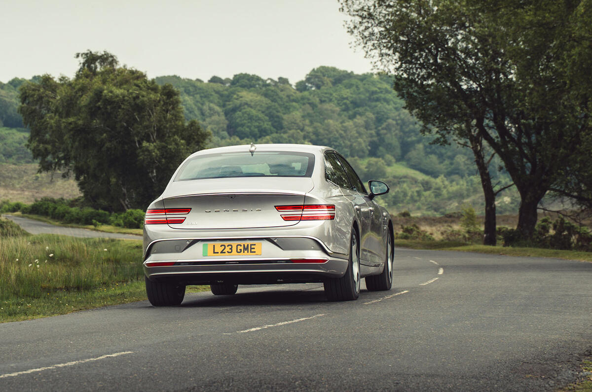 Genesis Electrified G80 avis 022 action arrière