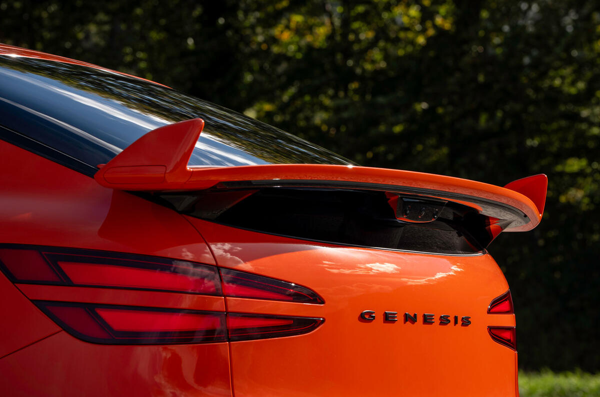Genesis GV6 Magma review 2026 007