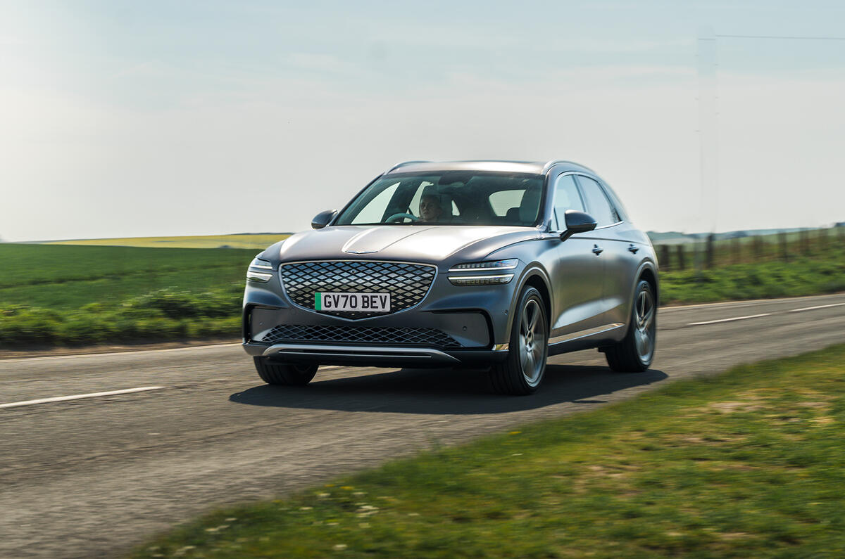 genesis gv70 electrified 007 genesis gv70 electrified 007