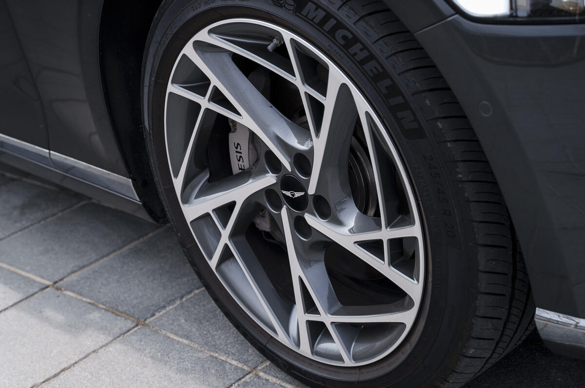 Genesis wheels Genesis wheels