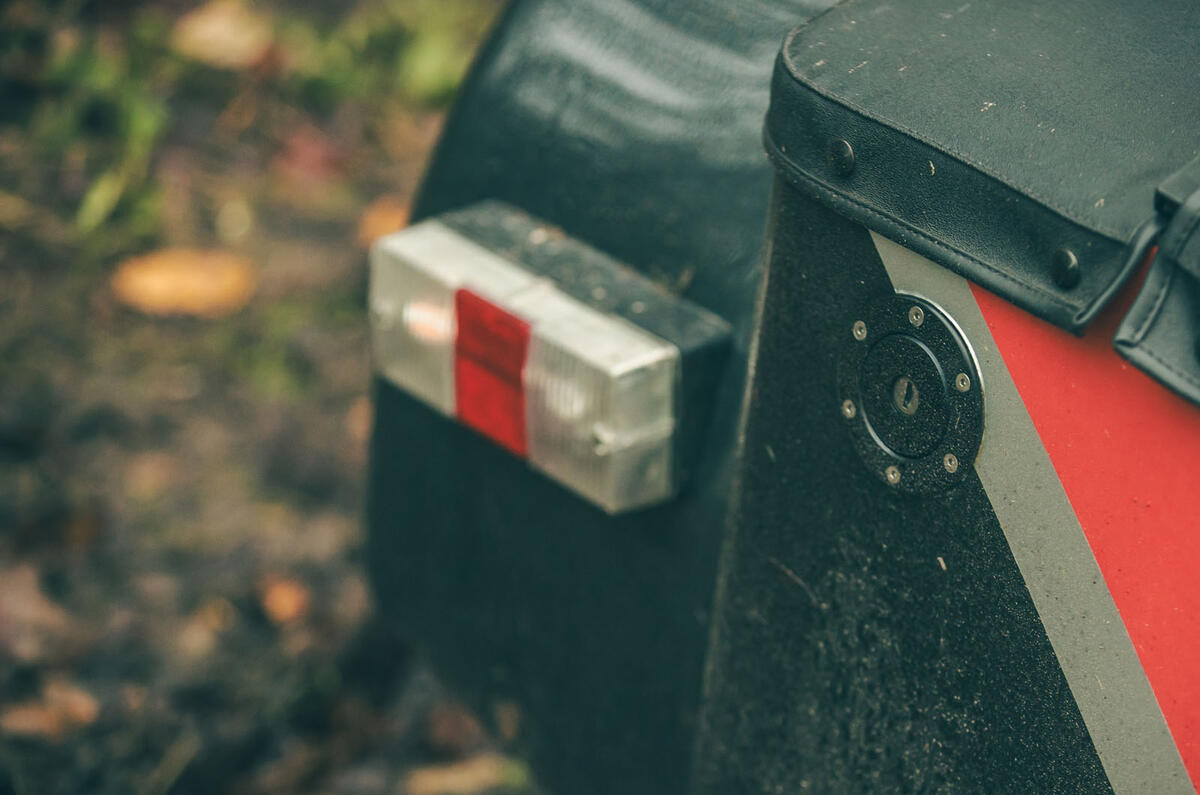 great british sportscars gbs zero 2024 rear light 39