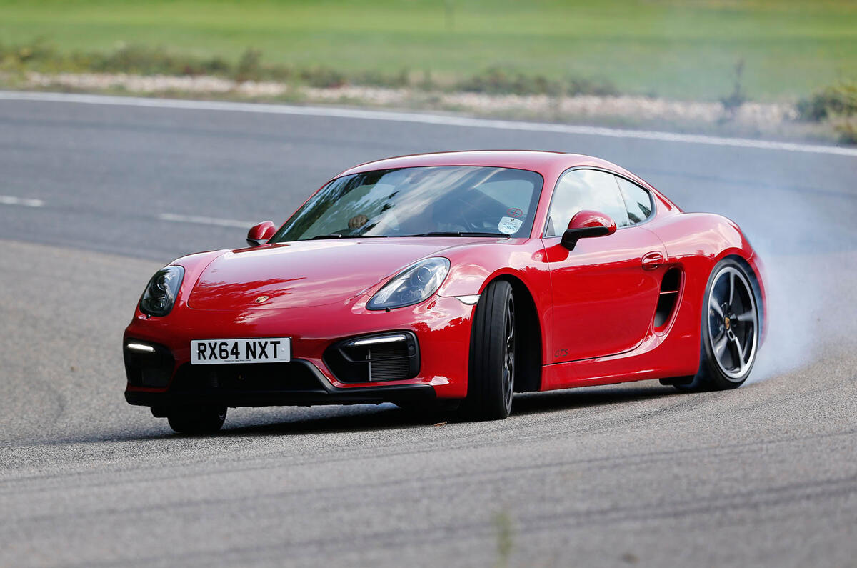Comparison: Porsche Cayman GTS versus Jaguar F-type coupe Comparison: Porsche Cayman GTS versus Jaguar F-type coupe
