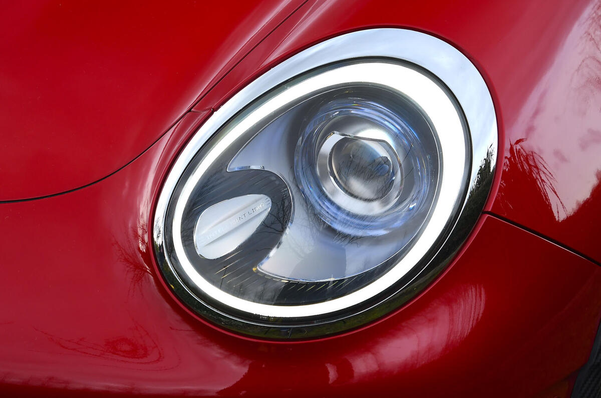 GWM Ora 03 GT   headlight