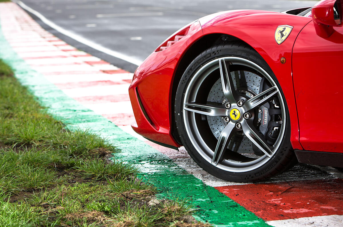 Britain’s Best Driver’s Car 2014 - the supercars Britain’s Best Driver’s Car 2014 - the supercars