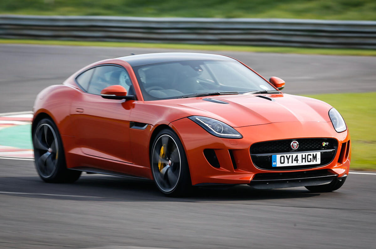 Britain’s Best Driver’s Car 2014 - the V8 muscle cars Britain’s Best Driver’s Car 2014 - the V8 muscle cars