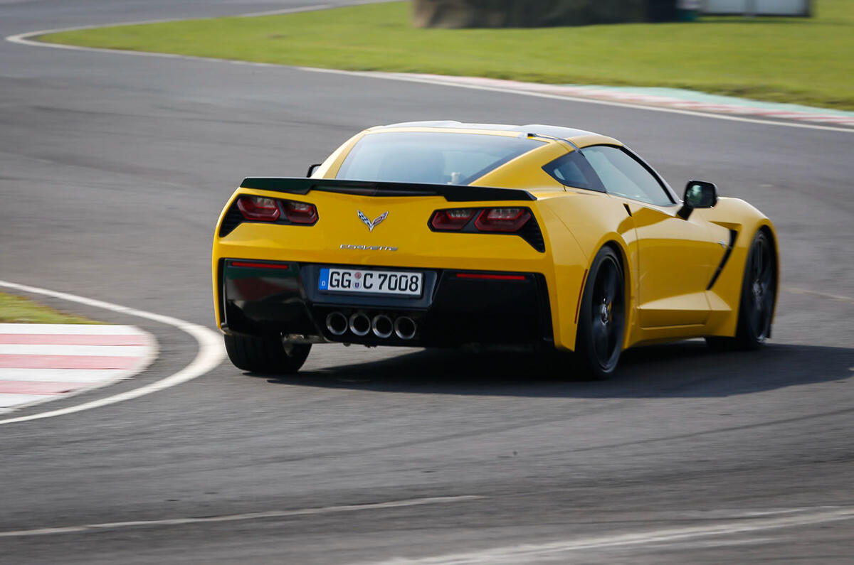 Britain’s Best Driver’s Car 2014 - the V8 muscle cars Britain’s Best Driver’s Car 2014 - the V8 muscle cars