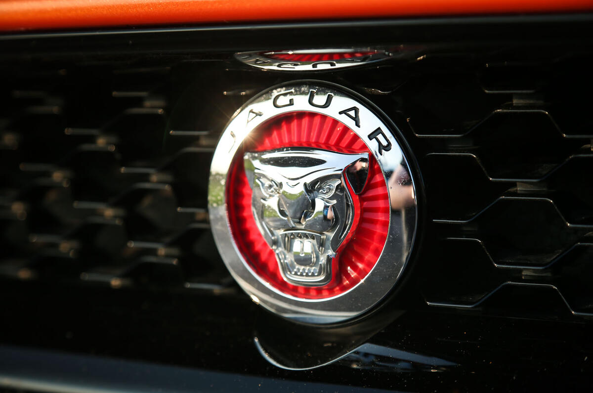 Britain’s Best Driver’s Car 2014 - the V8 muscle cars Britain’s Best Driver’s Car 2014 - the V8 muscle cars