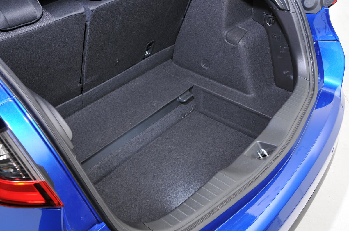 Honda Civic underfloor storage