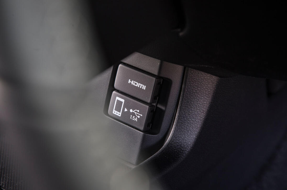Honda Civic multimedia ports