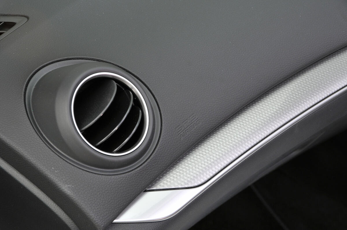 Honda Civic Tourer air vents
