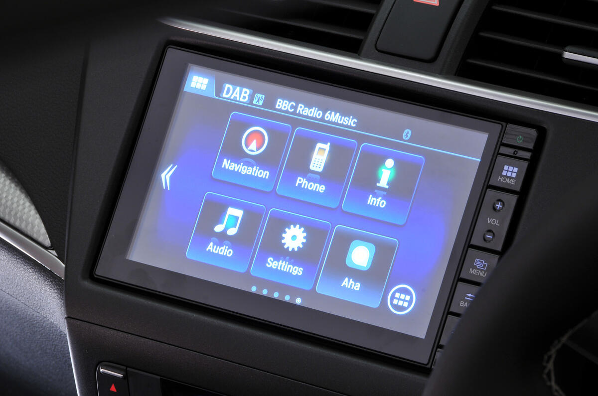 Honda Civic Tourer infotainment