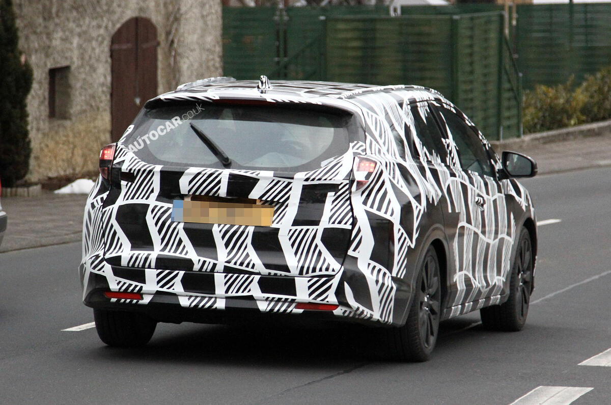 New Honda Civic estate spotted