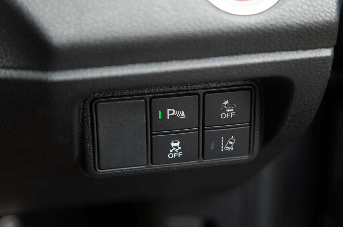 Honda Civic Type R switchgear