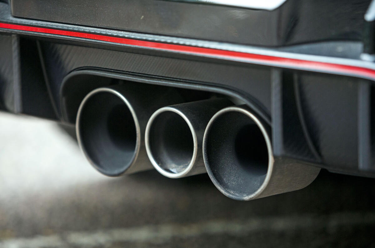 Honda Civic Type R triple exhaust