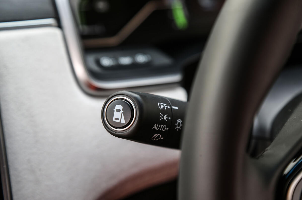 Honda Clarity FCV switchgear