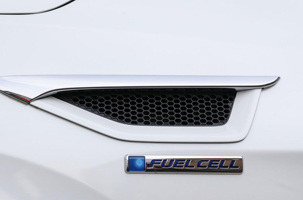 Honda Clarity FCV Fuel Cell badging