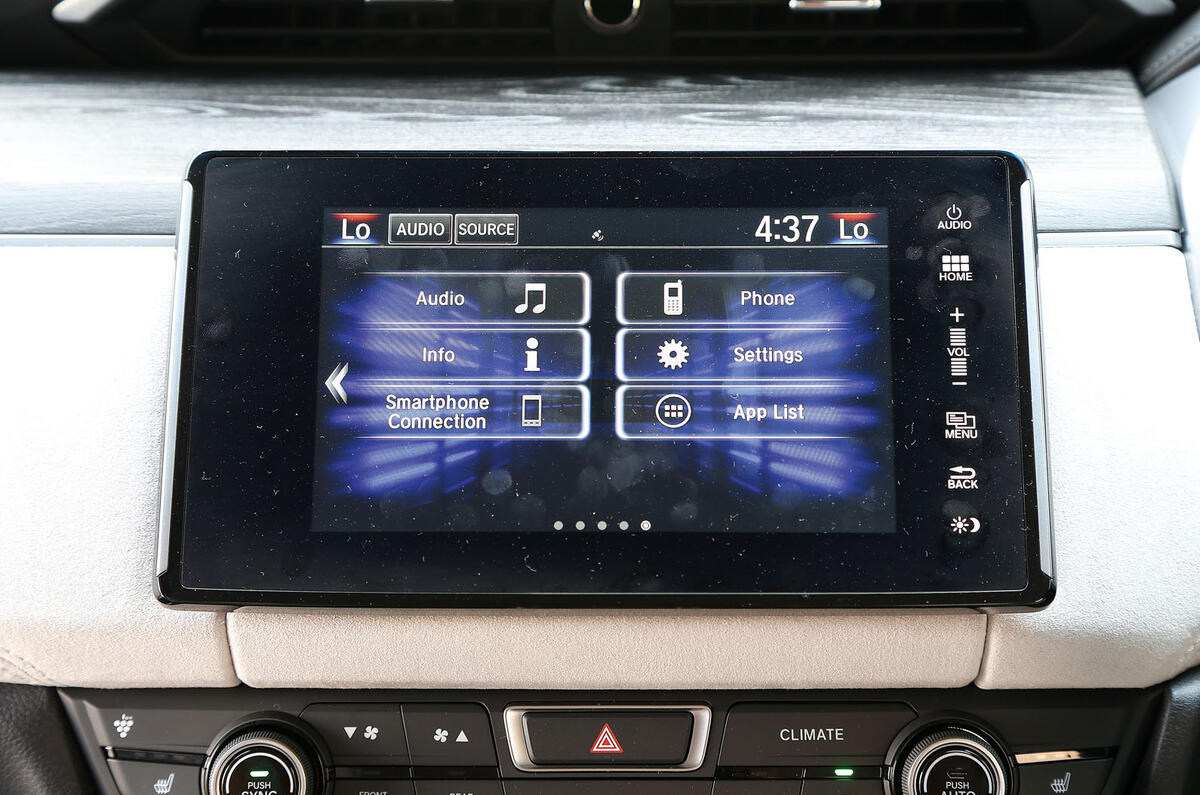 Honda Clarity FCV infotainment menus