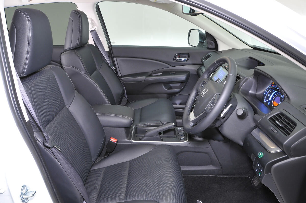 Honda CR-V interior