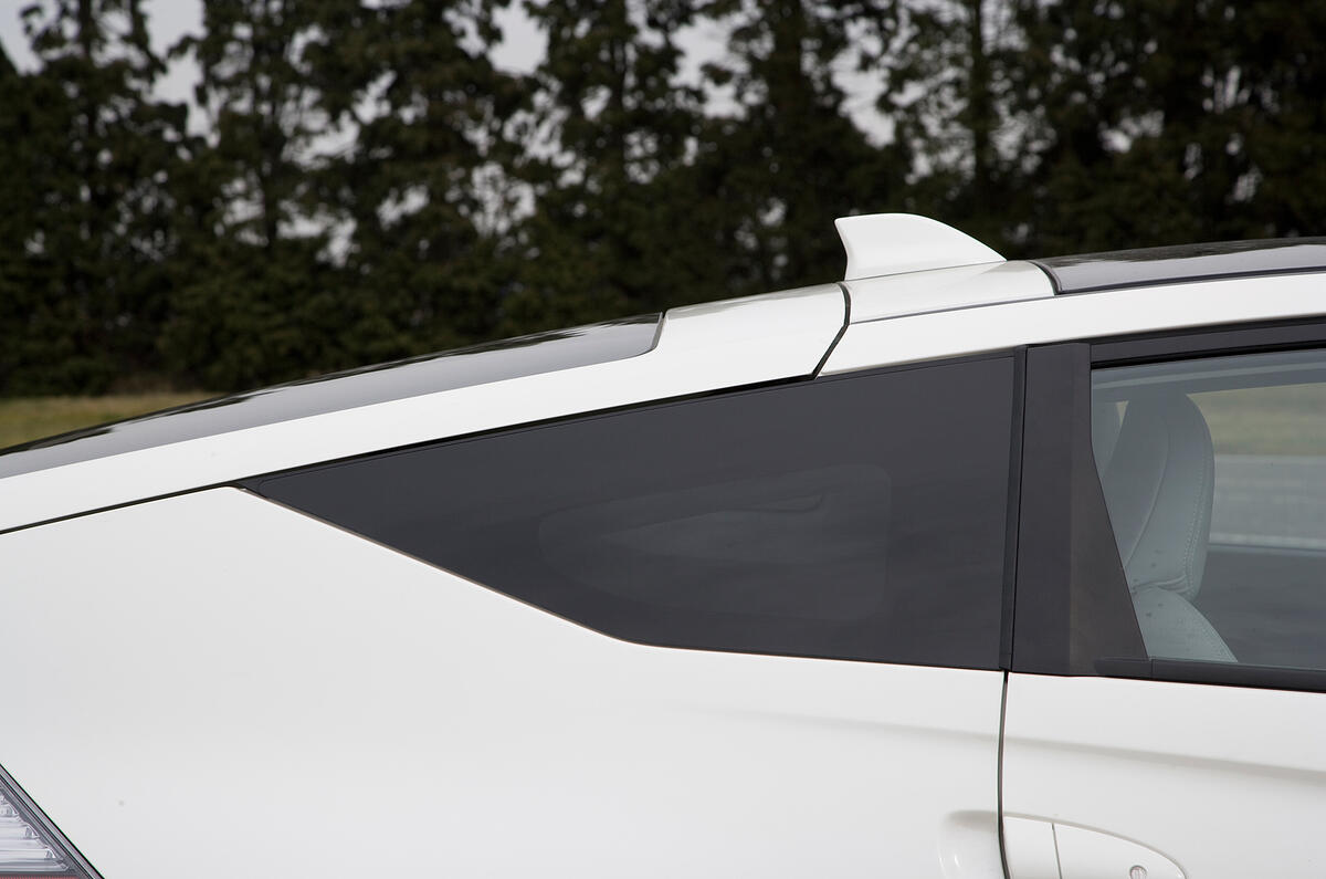Privacy blackened rear side windows will probably hide very small occupants Honda CR-Z privacy glass