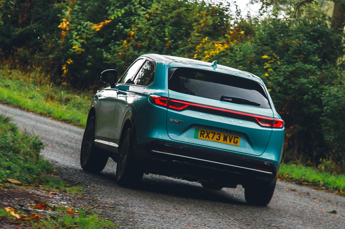 honda eny1 review 2023 024 cornering rear