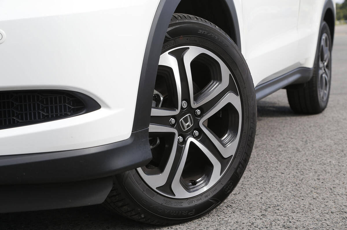 The Honda HR-V comes with 16in alloys in base trim, but higher specs get 17s