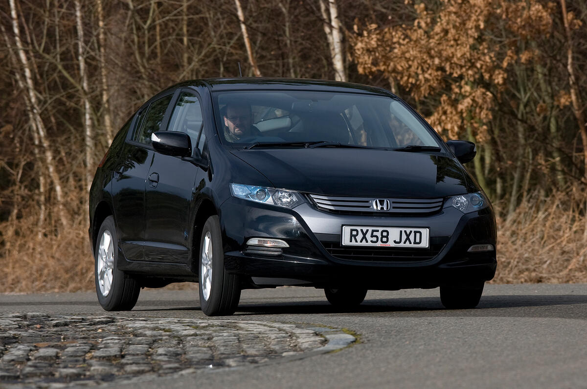 Insight’s modest straight-line pace means brakes get a relatively easy time Honda Insight cornering