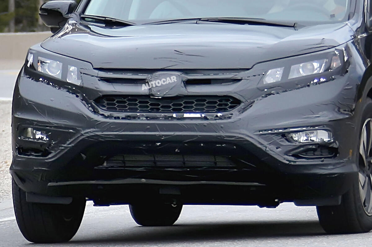 no title Facelifted Honda CR-V spotted testing for the first time